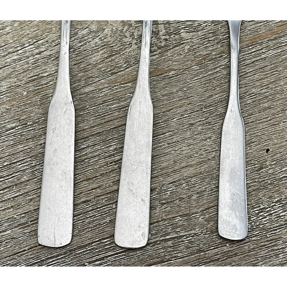 2 Lot Of Imperia Korea Stainless Steel Oval Soup Spoon 7 1/4in. 1 Butter Knife